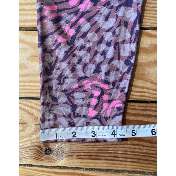 NWT Beyond Yoga Electric Cheetah Swirl Leggings Size Large Women’s Pink MSRP $79 - Picture 9 of 11
